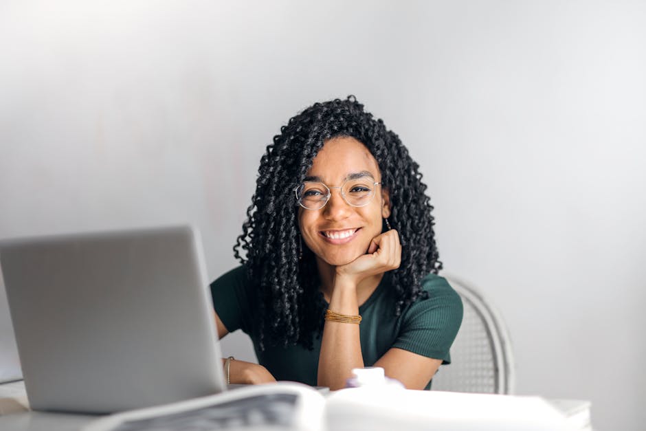 Unlock Your Career Potential: The Unbeatable Benefits of Using an Online Resume Builder